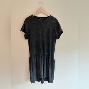 Decjuba women’s t-shirt style dress